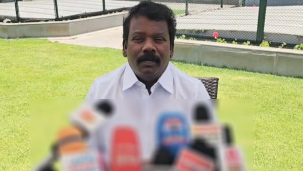ஸ்டாலின் பின்னாடியே கொடைக்கானல் போன செல்வப்பெருந்தகை! விஜயை பற்றி கேட்டதும் வந்துச்சு பாருங்க கோபம்