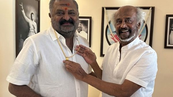 படையப்பா தயாரிப்பாளருக்கு ஐந்து பவுன் தங்க செயின் கொடுத்த ரஜினிகாந்த்.. பெரிய மனசு தான்!