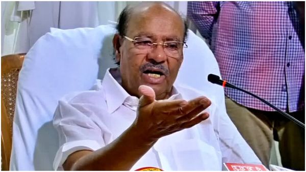 என் மூச்சு இருக்கும் வரை.. அன்புமணியுடன் சமாதானம் என்ற பேச்சிற்கே இடமில்லை.. ராமதாஸ் ஆவேசம்!