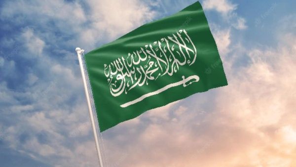 சவுதி வானில் அடுத்த அதிர்ச்சி! பீதியில் அஞ்சி ஓடும் பொதுமக்கள்! வளைகுடா நாட்டில் எதிர்பாராத பாதிப்பு