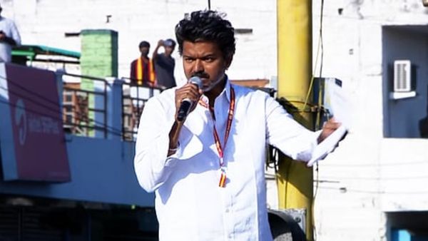 8 மணி வரை டைம் இருந்தும்.. பாதியிலேயே சென்னையில் பிரசாரத்தை ரத்து செய்த விஜய்