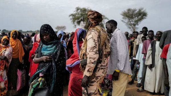 எலும்பும் தோலுமாய் சூடான் பிஞ்சுகள்.. இலை தழைகளை உண்ணும் அவலம்.. பார்த்தாலே ரத்தம் கொதிக்குதே!