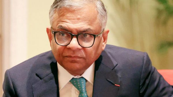 இந்தியாவை உலுக்கிய  டிசிஎஸ் நாசிக் ஆபீஸ்.. நேரடியாக தலையிட்ட டாடா சன்ஸ் தலைவர் சந்திரசேகரன்