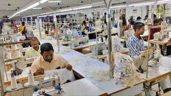 திருப்பூரில் அடியோடு மாறப்போகும் பின்னலாடை நிறுவனங்கள்.. ஏற்றுமதியாளர்கள் எடுத்த அதிரடி முடிவு