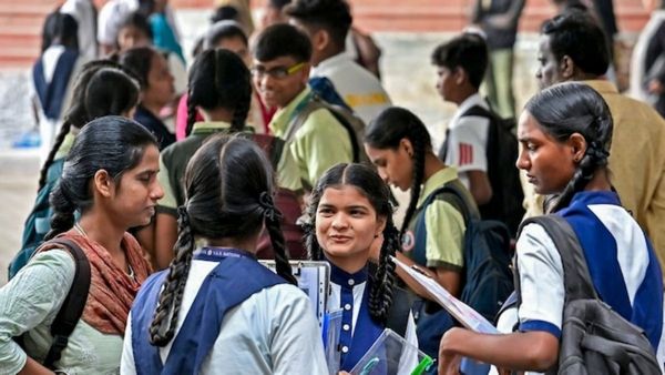 TN SSLC Exam results: தமிழகத்தில் 10ஆம் வகுப்பு தேர்வு முடிவுகள் எப்போது? வெளியான முக்கிய தகவல்!