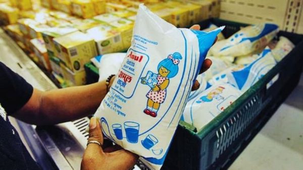 அமுல் பால் விலை அதிரடியாக உயர்வு.. நாளை முதல் அமலுக்கு வருகிறது! எவ்வளவு கூடியுள்ளது?