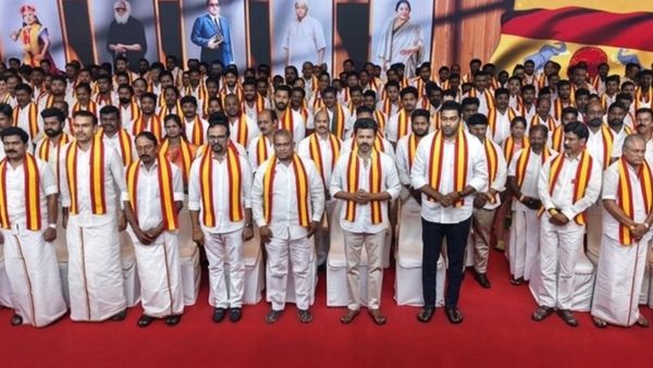 தவெக எம்எல்ஏக்கள் ஏழைகள் இல்லை.. கோடீஸ்வர எம்எல்ஏக்கள் எந்த கட்சியில் அதிகம் தெரியுமா? ஆச்சரியம்