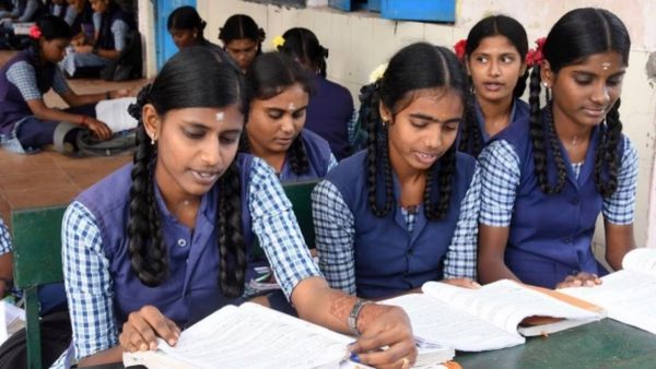 10th ரிசல்ட்.. 97.57% உடன் புதுக்கோட்டை டாப்! அதிகபட்ச & குறைந்தபட்ச தேர்ச்சி கொண்ட மாவட்டங்கள் எவை?