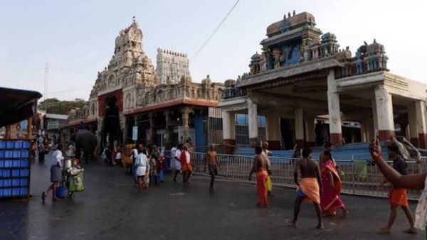 வைகாசி விசாகம்: திருச்செந்தூர் முருகன் கோயிலில் இன்று முதல் 4 நாட்களுக்கு ரூ.100 தரிசனம் இல்லை