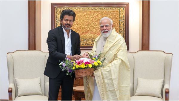 வெறும் 10 நிமிடங்கள்தான்.. உடனே வெளியே வந்த விஜய்! மோடி உடனான சந்திப்பில் இப்படி நடந்ததே இல்லை!