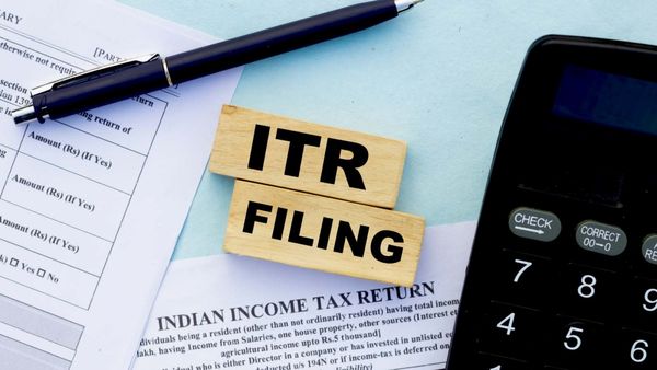 வருமான வரி தாக்கல் (ITR Filing) தொடங்கியாச்சு! நீங்கள் கவனிக்க வேண்டிய மிக முக்கியமான விஷயம் இதோ!