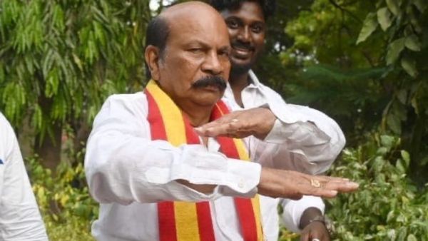 விஜய் மீது கடும் அப்செட்டில் விஎஸ் பாபு.. சென்னையில் கதவு க்ளோஸ்.. ஜெயன்ட் கில்லருக்கு நோ சான்ஸ்!?