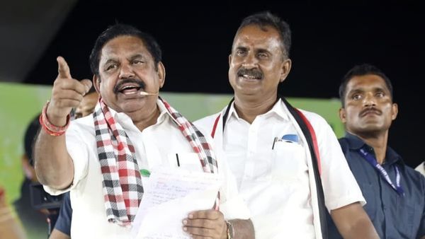 எடப்பாடிக்கு அடுத்த ஆப்பு ரெடி.. கையில் டாகுமெண்டோடு வேலுமணி & கோ! அதிமுகவில் அடுத்த பஞ்சாயத்து ரெடி