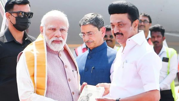 கழுத்தறுத்த காங்கிரஸ்..கூட இருந்து குழிபறித்த கூட்டணி! பாஜகவுக்கு பச்சை கொடி! ரூட்டை மாற்றும் திமுக?