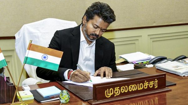 முதலமைச்சர் விஜய்யை சுற்றி இருக்கப்போகிறவர்கள் இவர்கள் தான்.. CMO அதிகாரிகள், அலுவலர்கள் நியமனம்!