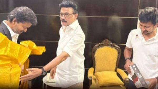 உதயநிதி ஸ்டாலின் தந்த தரமான பரிசு பார்த்தீங்களா? விஜய் கைக்கு வந்த 