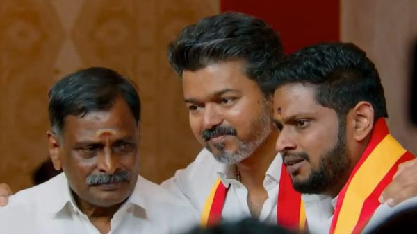 Virugambakkam: விருகம்பாக்கம் எம்எல்ஏவாகும் விஜய்யின் டிரைவர் மகன் ! யார் இந்த சபரிநாதன்?