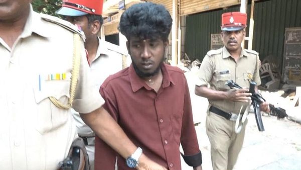 புதுவை சிறுமி பாலியல் வன்கொடுமை செய்து கொன்ற வழக்கு! குற்றவாளி கருணாஸுக்கு தூக்கு தண்டனை