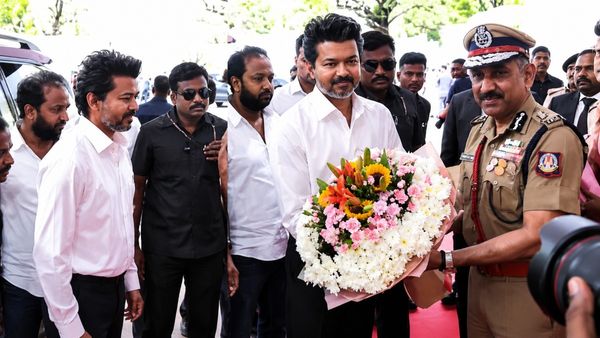 வாவ், வாழ்த்துக்கள் விஜய்! தமிழகத்தில் முதல் முறையாக ஒரு சிறுபான்மை சமூகத்தைச் சேர்ந்த முதல்வர்!