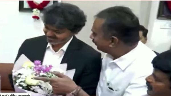 நம்பிக்கை வாக்கெடுப்பிற்கு முன் முக்கிய சந்திப்பு! வேலுமணியை சந்தித்த விஜய்! இபிஎஸ்-ஐ புறக்கணித்தார்