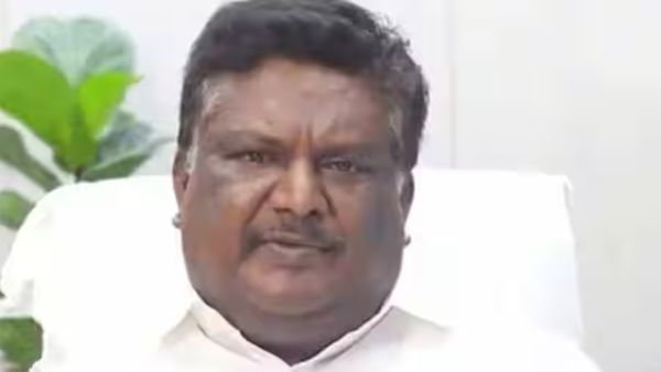 முன்னாள் அமைச்சர் சிவசங்கருக்கு சிக்கல்.. வேலை வாங்கி தருவதாக ரூ.23 லட்சம் மோசடி செய்ததாக புகார்