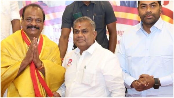 அடுத்த 20 ஆண்டுகளுக்கு விஜய் தான் முதல்வர்.. தமிழ்நாட்டில் தவெக ஆட்சி மட்டும்தான்.. அமைச்சர் ஆனந்த்!