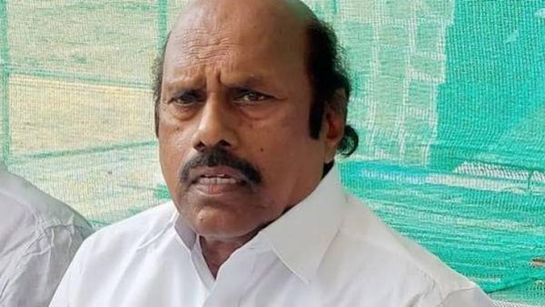 எ.வ.வேலுவை தொடர்ந்து உதயநிதியின் நண்பர்களுக்கு குறி? லஞ்ச ஒழிப்புத்துறையை முடுக்கிவிடும் விஜய்!
