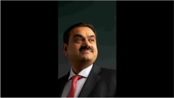 அதானியின் இரட்டை எஞ்சின் வளர்ச்சி வியூகம்.. செயற்கை நுண்ணறிவு மற்றும் உள்கட்டமைப்பில் முழு கவனம்!