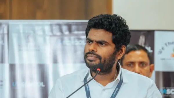 பலே ஆளுங்க அண்ணாமலை.. ‘பயோ’வைப் பாருங்களேன்! பிள்ளையையும் கிள்ளி.. தொட்டிலையும் ஆட்டி.. பரபர பாஜக!