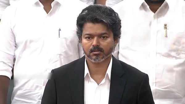 இதாங்க ஃபர்ஸ்ட் டைம்.. சட்டசபையில் நடந்த ‘நடக்காத’ ஒன்று! வரலாற்றை புரட்டிப் போட்ட விஜய்! என்னாச்சு?