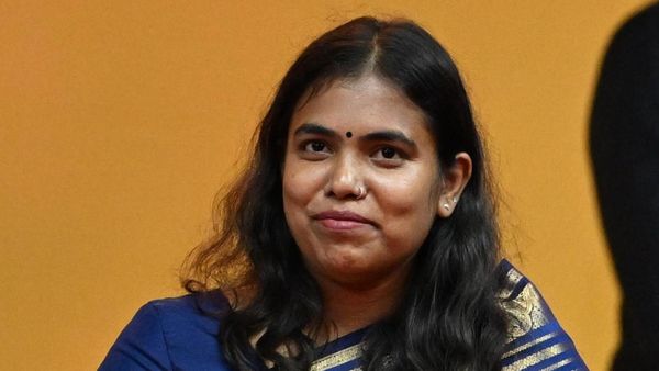 திமுகவுக்கு அமைச்சர் கீர்த்தனா சவால்.. உருவ கேலியை தவிர்த்து விவாதம் செய்ய ரெடியா?
