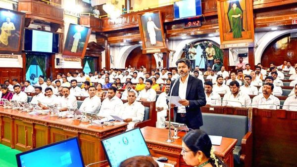 முதல்வராக ஃபர்ஸ்ட் பர்த் டே.. நாளை சட்டசபையில் ’சம்பவம்’ செய்யும் விஜய்! மகளிருக்கு தான் சர்ப்ரைஸ்!