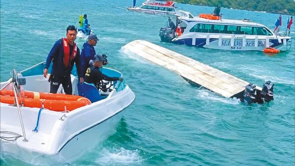 வியட்நாம் படகு விபத்து: உயிரிழந்த 15 இந்தியர்களின் உடல்கள் இன்று தாயகம் வருகிறது