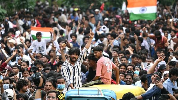போராட்டத்தைக் கைவிட்டது கரப்பான்பூச்சி ஜனதா கட்சி.. இளைஞர்கள் வீடு திரும்ப CJP வேண்டுகோள்!