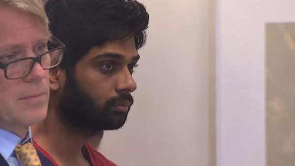 ஜூஸ் கசக்குது..ங்க.. வாட்ஸ்அப் மெசேஜ் அனுப்பிய மனைவி.. அமெரிக்காவில் இந்திய ஐடி கணவர் சிக்கியது எப்படி