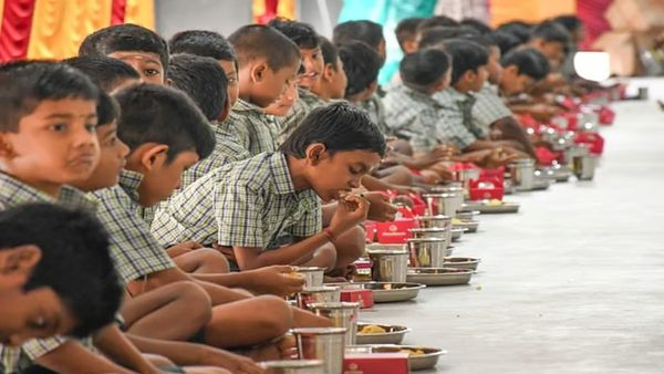 காமராஜர் காலை உணவு திட்டம்.. 13 வகை உணவுகள்.. டெண்டர் நிபந்தனைகளை வெளியிட்ட தமிழக அரசு!