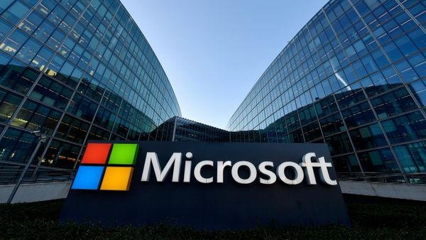 Microsoft: ஏஐ-யால் கொத்தாக பறிபோகும் வேலை.. 4,800 பேரை வீட்டுக்கு அனுப்ப மைக்ரோசாஃப்ட் முடிவு!