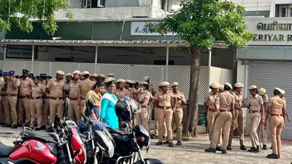 திராவிடர் கழகத்தின் இருசக்கர வாகன பேரணிக்கு அனுமதி மறுப்பு.. போலீசார் குவிக்கப்பட்டதால் பரபரப்பு!