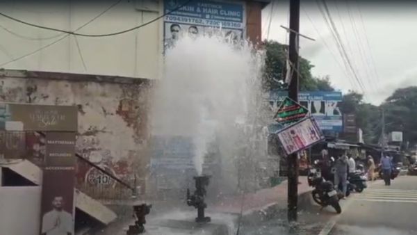 ஒகேனக்கல் கூட்டு குடிநீர் குழாய் உடைப்பு! உயிரை பணயம் வைத்து தண்ணீரை சரி செய்த ஓசூர் பிளம்பர்!
