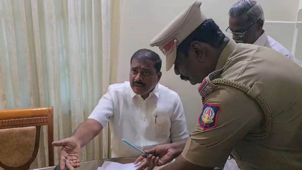 அதிமுகவில் இருந்து திமுக வந்தவர்.. விளாத்திகுளம் எம்எல்ஏ மார்க்கண்டேயன்! யார் இவர்? பின்னணி