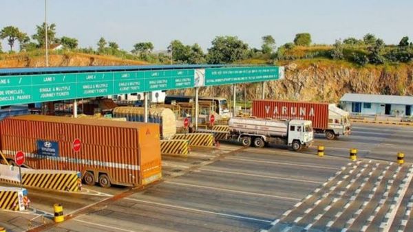 சுங்கச்சாவடிகளில் இனி காத்திருக்க வேண்டாம்.. NHAI வழங்கும் டிஜிட்டல் அஸ்திரம்!