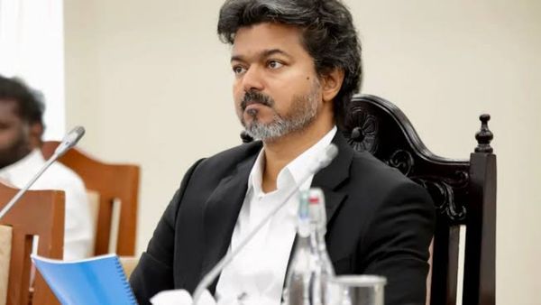 ரூ.180 கோடி ரெடி.. விஜய் ஆட்சியை கவிழ்க்க ஹோட்டலில் ரூம் போட்டு வாடகை கட்டிய கார்ப்பரேட் நிறுவனம்