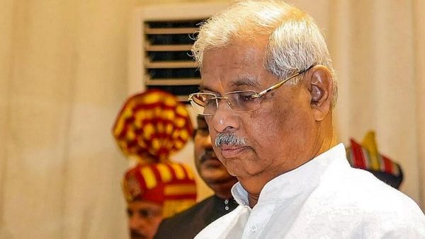 தமிழ்த்தாய் வாழ்த்திற்கே முன்னுரிமை வழங்கவேண்டும்.. ஆளுநருக்கு 21 தமிழக எம்.பி.க்கள் கடிதம்!