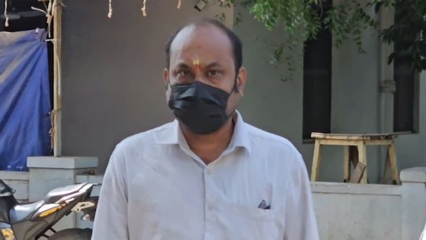 Palani Land Scam: என்னென்ன பண்ணி வச்சுருக்காரோ! ஆக்‌ஷனில் பதிவுத் துறை! ஜஸ்டின் மணிகண்டனுக்கு சிக்கலுக்கு மேல் சிக்கல்