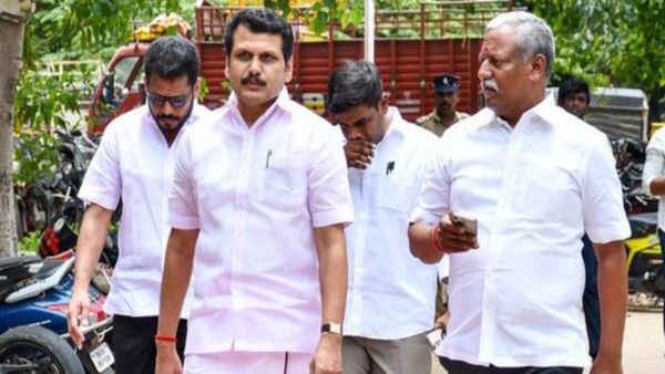 செந்தில் பாலாஜி 2 வேளையும் காவல் நிலையத்தில் கையெழுத்திட வேண்டாம்.. நிபந்தனையை தளர்த்தியது ஐகோர்ட்!