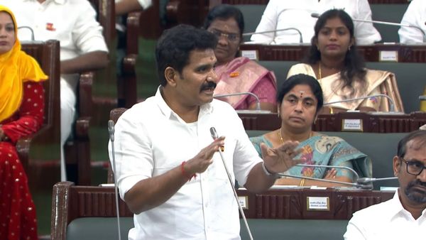 ஜோசியம் பார்த்து மஞ்சள் துண்டு.. சட்டசபையில் கலைஞரை குறிப்பிட்ட சிடிஆர் நிர்மல்குமார்! பின்னணி என்ன?