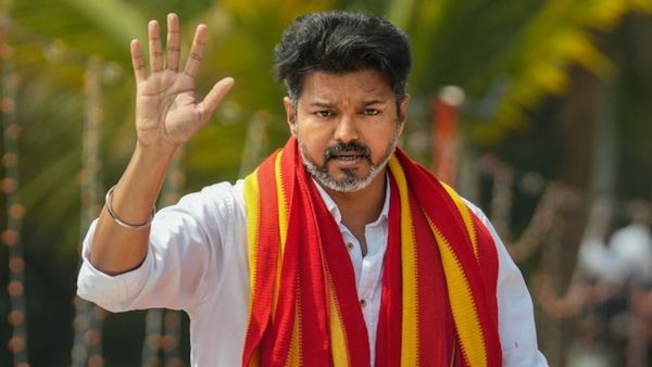தங்கமே தளபதி..பனையூர் கதவை தட்டிய ‘பாடகர்’ மாஜி! டீல் பேசிய ‘கோடீஸ்வர’ அமைச்சர்! கொந்தளித்த உ.பி.கள்