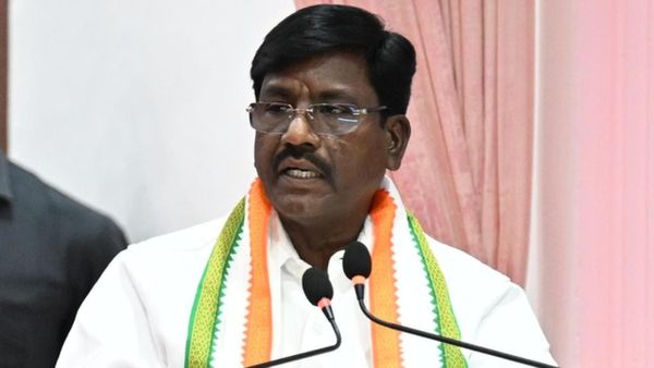 நாங்க வாயில் விரலை வைச்சுட்டு நிப்போமா.. காங்கிரஸ் பாயும் புலி.. திமுகவுக்கு விஸ்வநாதன் பதிலடி