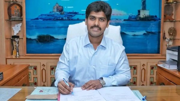 கையில் எவ்வளவு பணம் இருக்கு? எழுதிட்டு போங்க! அரசு ஊழியர்களுக்கு கடிவாளம்! கலக்கும் குமரி கலெக்டர்!