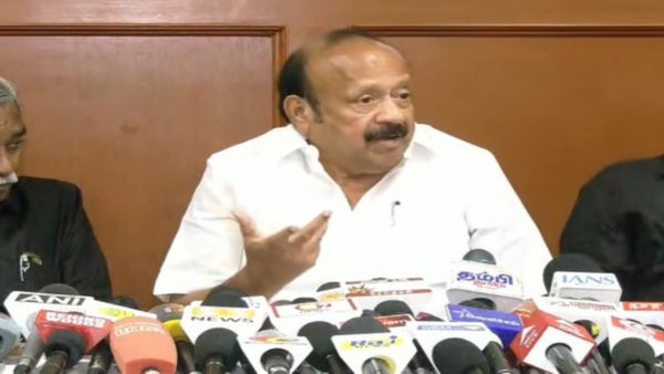 திமுக அறிவித்த திட்டங்களை வரிபிறழாமல் அப்படியே அறிவித்துள்ளனர் - முன்னாள் வேளாண் அமைச்சர் விமர்சனம்